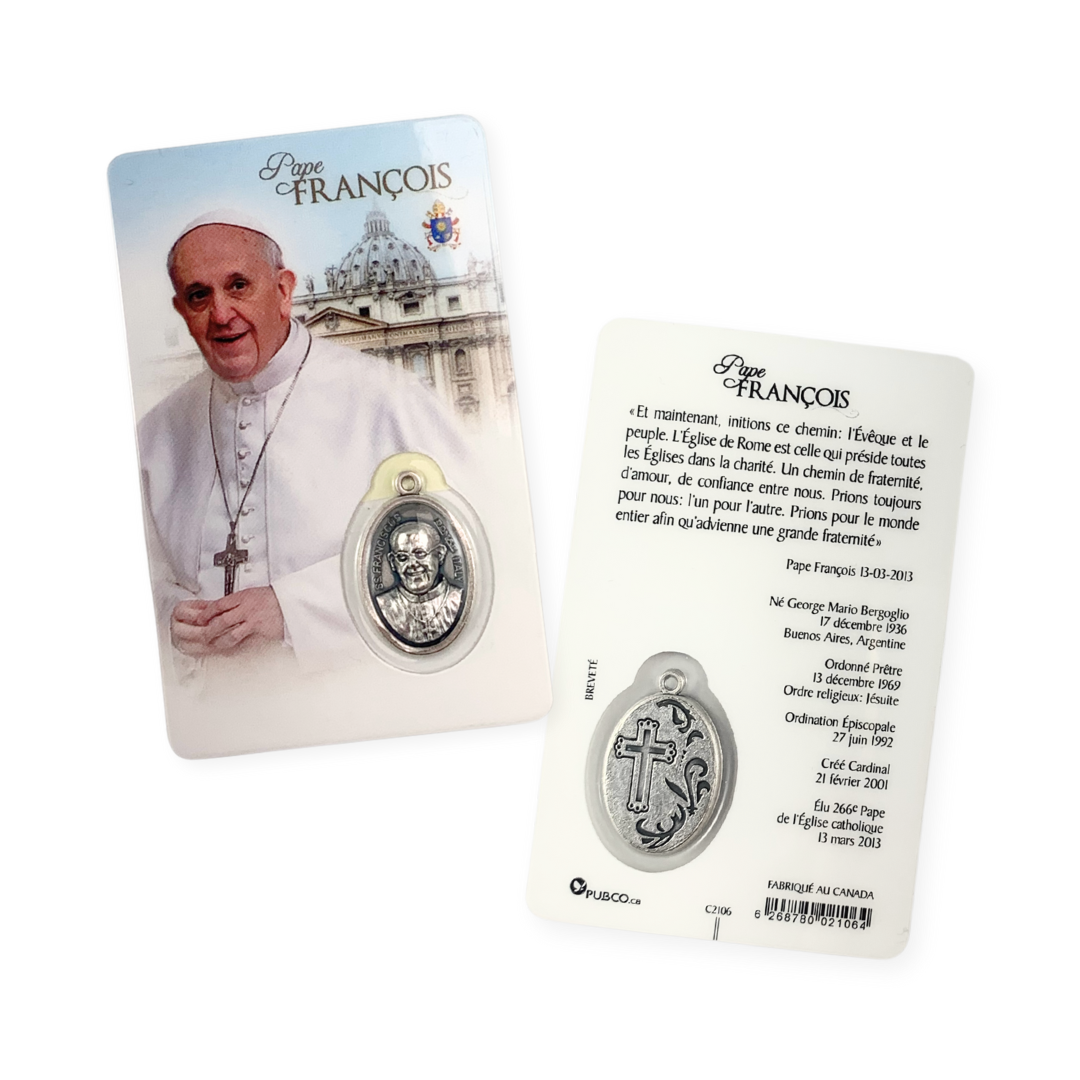 Carte de prière du Pape François avec médaille