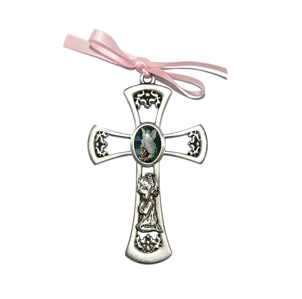 Croix fille en prière