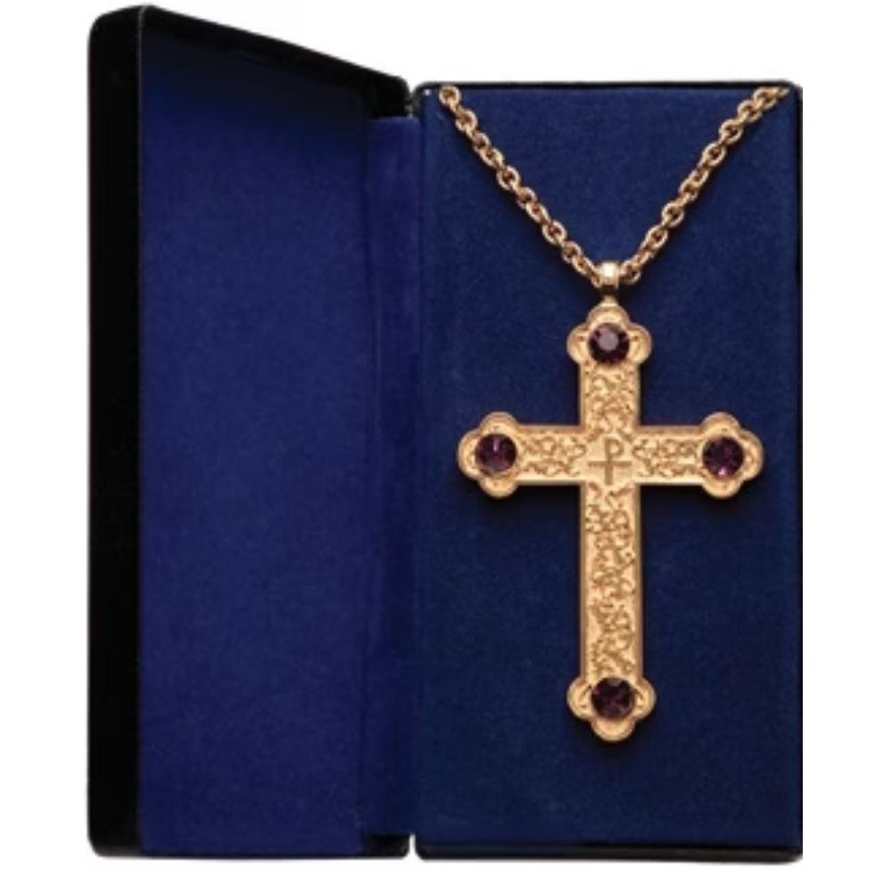 Croix pectorale plaquée or