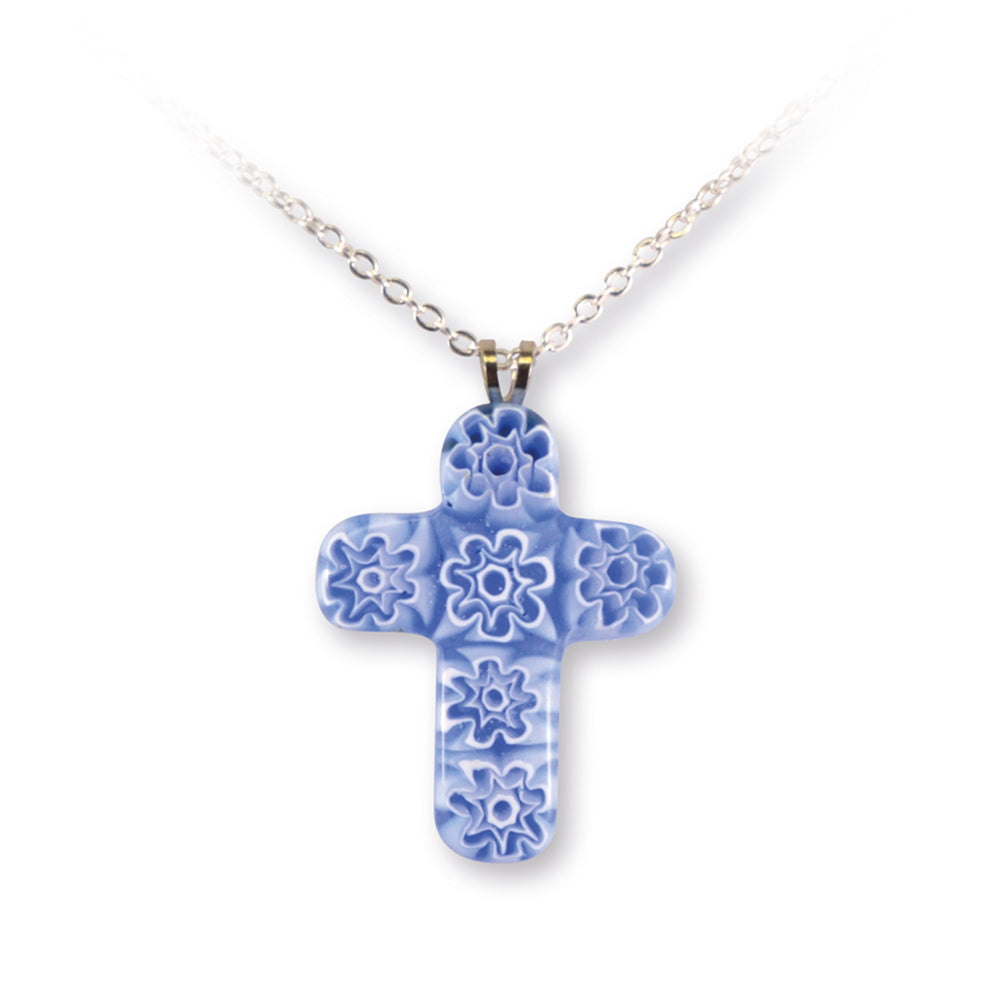 CHAÎNE AVEC UNE CROIX BLEUE